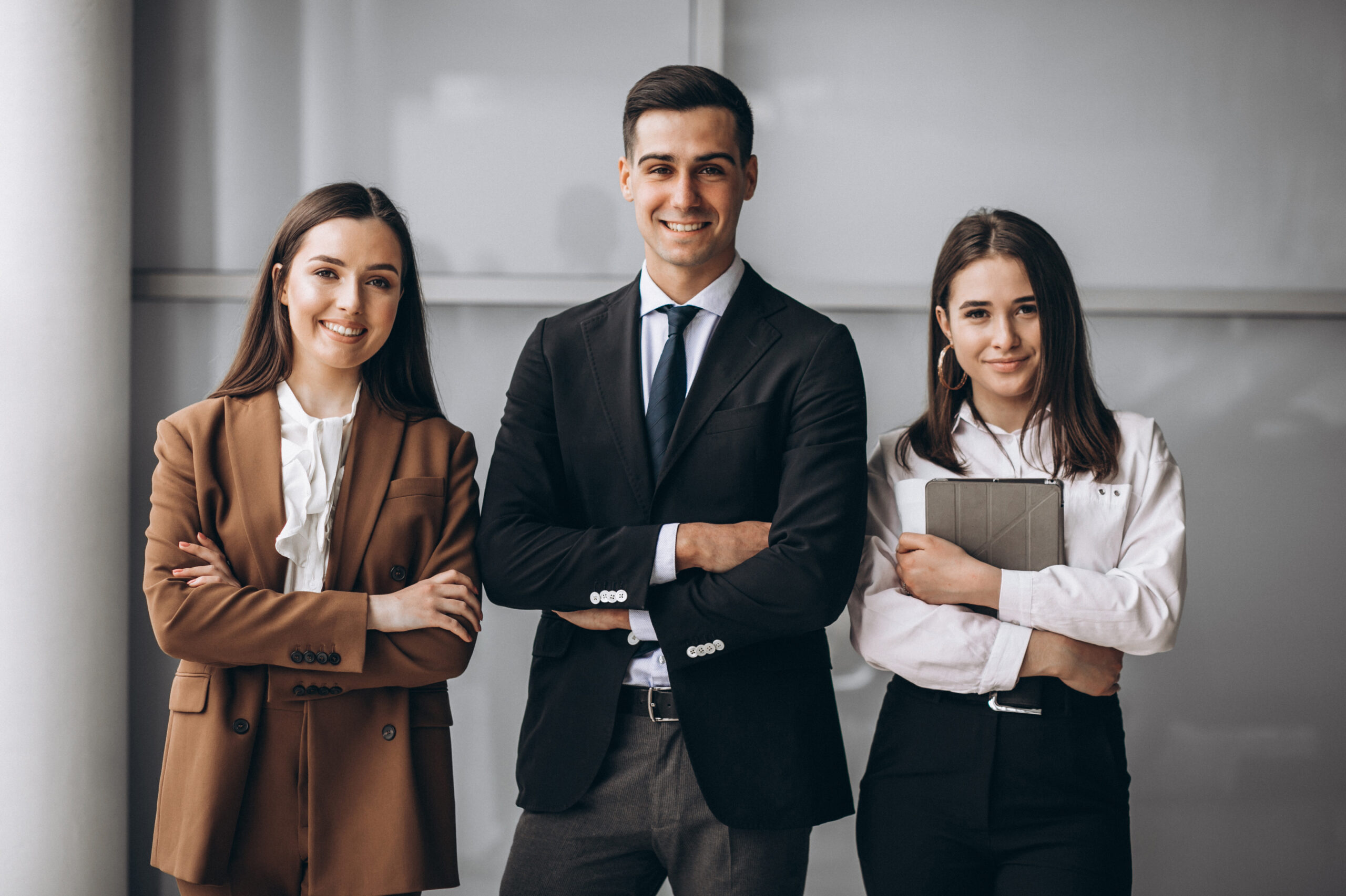 bussiness people working in team in an office